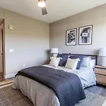 Luxury And Bright 2Bdr And 2Bth 4 Guests In Hollywood