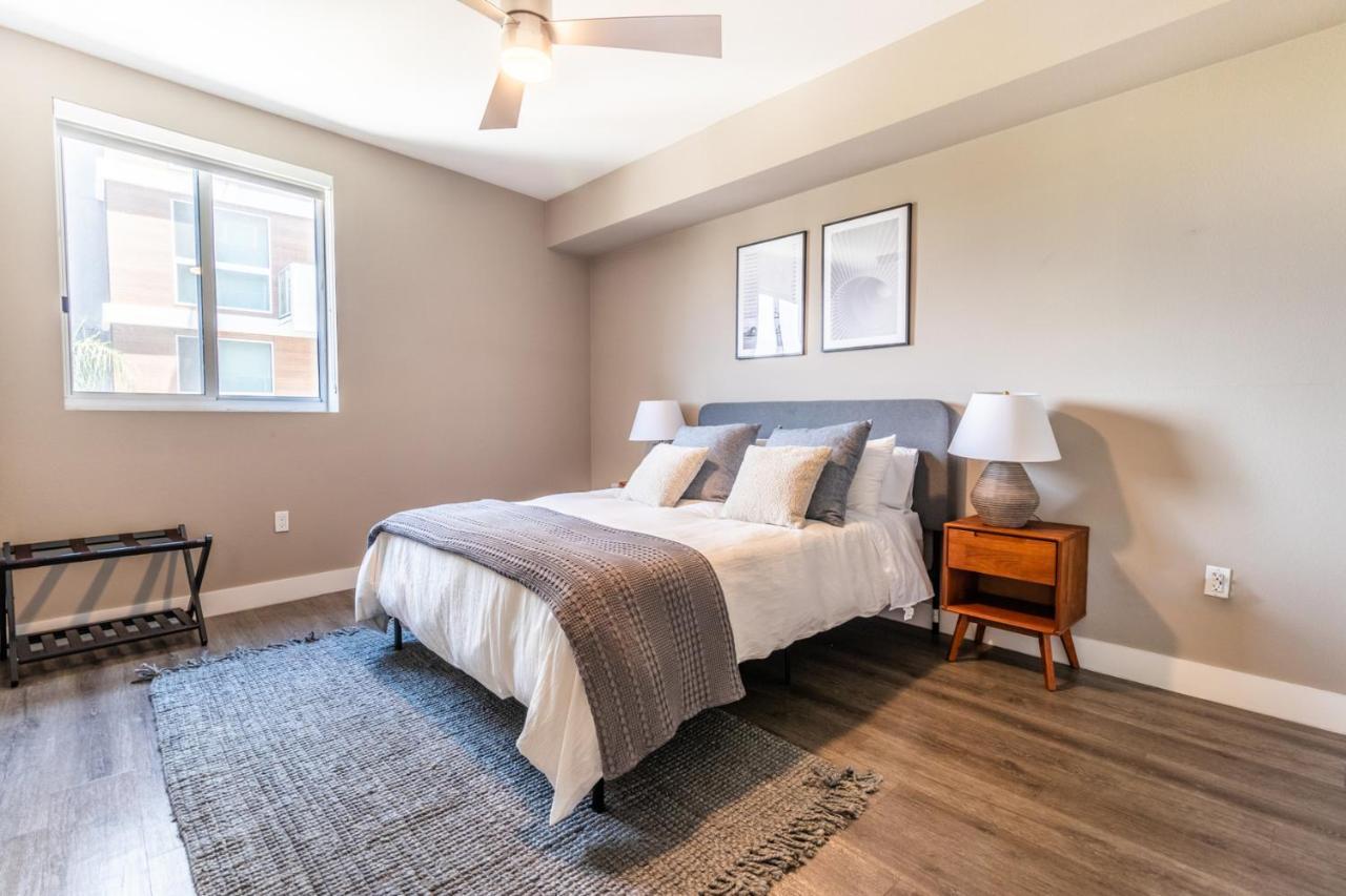 Luxury And Bright 2bdr And 2bth 4 Guests In Hollywood